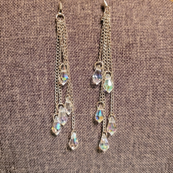 Beautiful silver color fish hook earrings with long dangle sparkling crystals - Picture 4 of 5